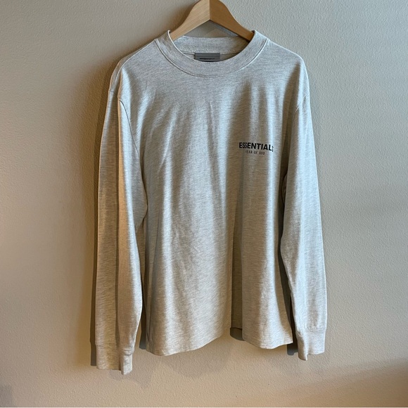 Essentials fear of god long sleeve tshirt size small in light grey - Picture 1 of 8